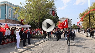 100.YIL COŞKUSU GEÇİT TÖRENİYLE TAÇLANDI