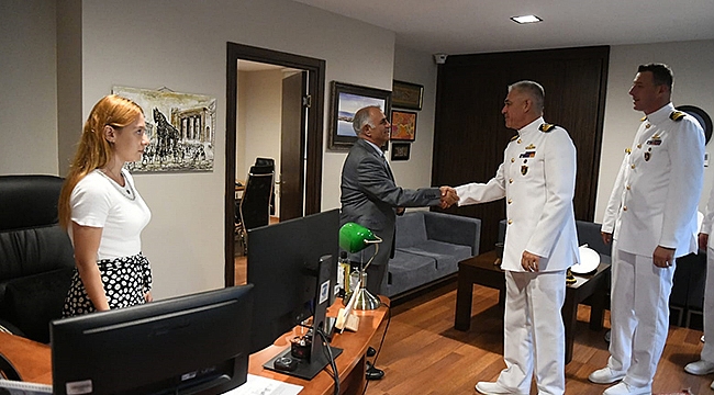 DENİZ HARP OKULU ÖĞRENCİLERİ VE KOMUTANLARINDAN ZİYARET