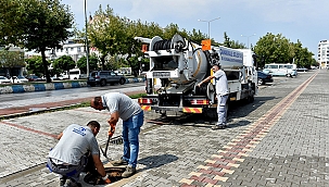 MAZGALLAR VE YAĞMURSUYU HATLARI TEMİZLENİYOR