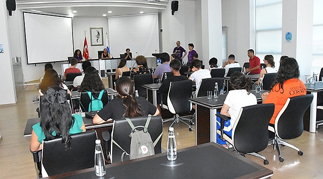 OSNABRÜCK VE ÇANAKKALELİ ÖĞRENCİLERDEN ÜNÜVAR'A ZİYARET