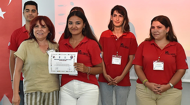 YAZ BİLİM KAMPI SERTİFİKA TÖRENİ İLE SONA ERDİ