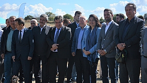 AYÇİÇEĞİ YETİŞTİRİCİLİĞİ TARLA GÜNÜ HASAT PROGRAMI YAPILDI 