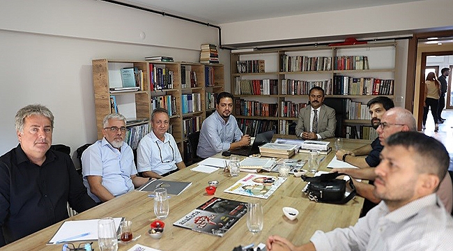 VALİ AKTAŞ, ÇANAKKALE SAVAŞLARI ENSTİTÜSÜ'NÜ ZİYARET ETTİ