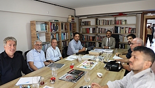 VALİ AKTAŞ, ÇANAKKALE SAVAŞLARI ENSTİTÜSÜ'NÜ ZİYARET ETTİ