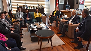 ÇANAKKALE BAROSU'NDAN BAŞKAN GÖKHAN'A ZİYARET