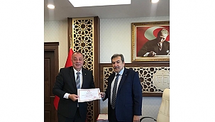 ÇTSO YÖNETİM KURULU BAŞKANI SELÇUK SEMİZOĞLU MAZBATASINI ALDI