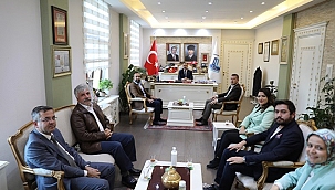 EĞİTİM BİR-SEN ÇANAKKALE 1 NOLU ŞUBESİ YENİ YÖNETİMİNDEN VALİ AKTAŞ'A ZİYARET