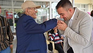 "KOCA ÇINAR YAŞLILARIMIZ BAŞ TACIMIZ"
