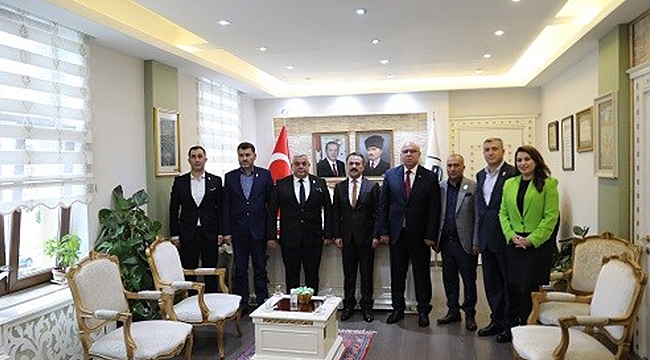 ÇANAKKALE TİCARET BORSASI YENİ YÖNETİMİNDEN VALİ AKTAŞ'A ZİYARET