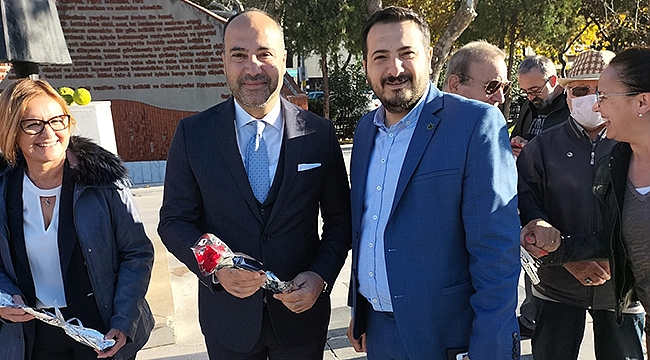 GELECEK PARTİSİNDEN DİŞ HEKİMLERİNE SÜPRİZ KUTLAMA