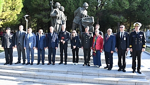 NATO GENEL SEKRETERİ STOLTENBERG ŞEHİTLER ABİDESİ'Nİ ZİYARET ETTİ