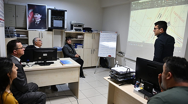 BAŞKAN GÖKHAN ARAÇ TAKİP MERKEZİNİ ZİYARET ETTİ