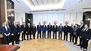 ÇTSO HEYETİ TOBB BAŞKANI RİFAT HİSARCIKLIOĞLUNU ZİYARET ETTİ