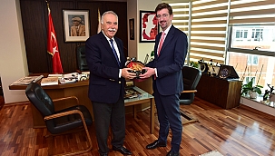 KONSOLOS ROBSON'DAN BAŞKAN GÖKHAN'A VEDA ZİYARETİ