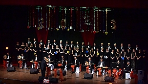 TSM KOROSUNDAN ALKIŞ ALAN YENİ YIL KONSERİ