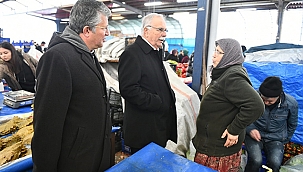 BAŞKAN GÖKHAN CUMA PAZARINI DENETLEDİ