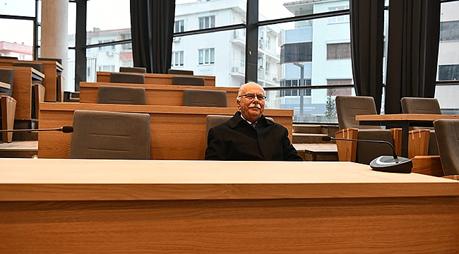 BAŞKAN GÖKHAN YEŞİL YEREL YÖNETİM BİNASINDA İNCELEMELERDE BULUNDU