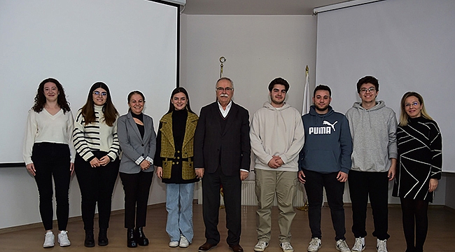 BAŞKAN GÖKHAN, B40 GENÇ ŞEHİR TEMSİLCİLERİ ZİRVESİNE KATILAN GENÇLERLE BULUŞTU