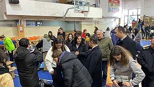 ÇANAKKALE DEPREM BÖLGESİNE YARDIM İÇİN TEK YÜREK OLDU