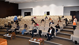 MESLEKİ YETERLİLİK SINAVLARI'NIN İKİNCİSİ ÇANAKKALE TİCARET VE SANAYİ ODASI'NDA BAŞLADI