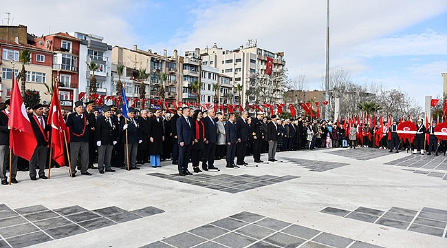 108. YIL COŞKUSU ÇELENK KOYMA TÖRENİ İLE BAŞLADI 