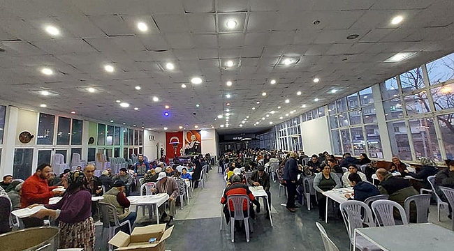 AYVACIK'TA GELENEKSEL İFTAR BULUŞMALARI DEVAM EDİYOR