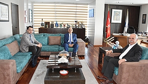 ÇOMÜ REKTÖRÜ PROF. DR. MURAT'TAN BAŞKAN GÖKHAN'A ZİYARET
