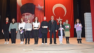 ÖĞRENCİLER PERFORMANSLARI İLE BEĞENİ TOPLADI