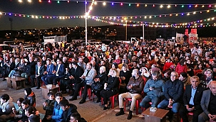 AK PARTİ AİLESİ EZİNE'DE BULUŞTU