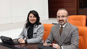 "EŞSİZ BİR DESTANDIR ÇANAKKALE"