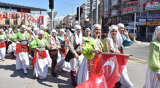 FESTİVAL EKİBİNDEN ÇANAKKALE BELEDİYESİNE ZİYARET