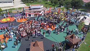 KEPEZ'DE ULUSLARARASI COŞKU