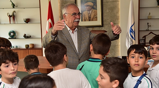 18 MART İLKOKULU ÖĞRENCİLERİNDEN BELEDİYE ZİYARETİ