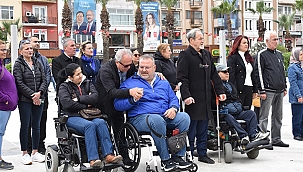 "AYRICALIKLAR DEĞİL, EŞİTLİK İSTİYORUZ"