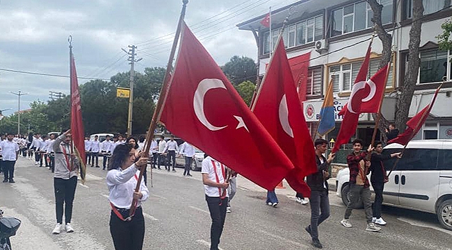 AYVACIK'TA 19 MAYIS KUTLAMALARI