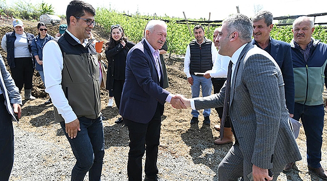 BAŞKAN YILMAZ ''TARLA GÜNÜ'' PROGRAMINA KATILDI