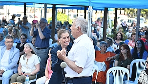 ALTIN YILLAR YAŞAM MERKEZİNDE YIL SONU ETKİNLİĞİ