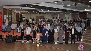 BİGA MYO'DA MEZUNİYET SEVİNCİ