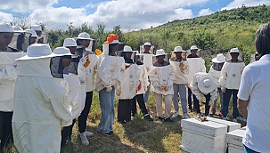 ÇANAKKALE ONSEKİZ MART ÜNİVERSİTESİ GÖÇMEN ÇOCUKLARA UMUT OLDU