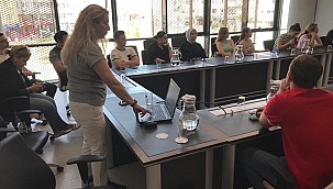 TIP ÖĞRENCİLERİNE TEMİZLİK EĞİTİMİ VERİLDİ