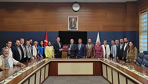 AK PARTİ HEYETİ İLE GİDER TBMM'DE BULUŞTU