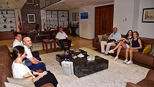 ÇANAKKALE TENİS AKADEMİSİNDEN BAŞKAN GÖKHAN'A ZİYARET