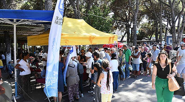 CUMA PAZARINDA AŞURE İKRAMI GERÇEKLEŞTİ