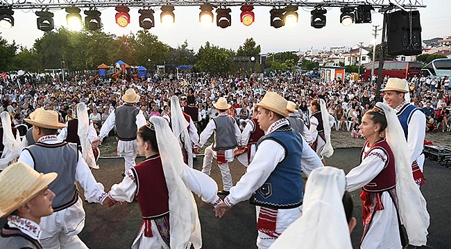 "FESTİVALİMİZİ BÜYÜK BİR COŞKUYLA GERÇEKLEŞTİRDİK"