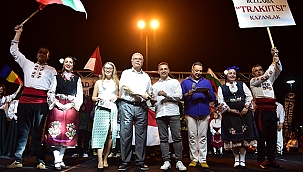 ULUSLARARASI TROYA HALK DANSLARI VE MÜZİK FESTİVALİ BAŞLADI