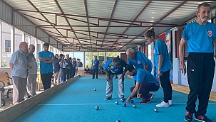 VALİ AKTAŞ, ÇANAKKALE HUZUREVİNDE BOCCE MAÇINI İZLEDİ