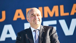 "ZAFER BAYRAMIMIZI EN İÇTEN DİLEKLERİMLE KUTLUYORUM"