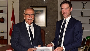 BAŞKAN GÖKHAN KANADALI BAKAN'I AĞIRLADI