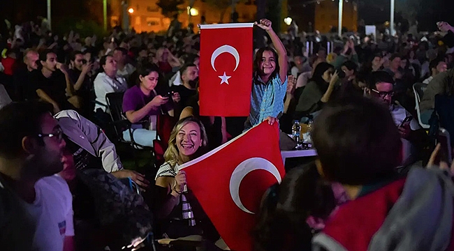 ÇANAKKALE TEK YÜREK OLDU