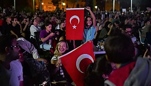 ÇANAKKALE TEK YÜREK OLDU